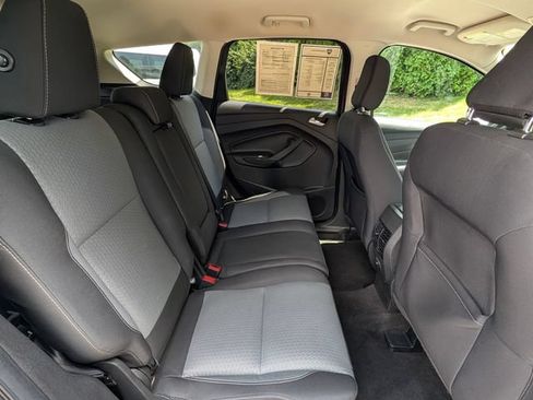 Used 2018 Ford Escape SE FWD image 28