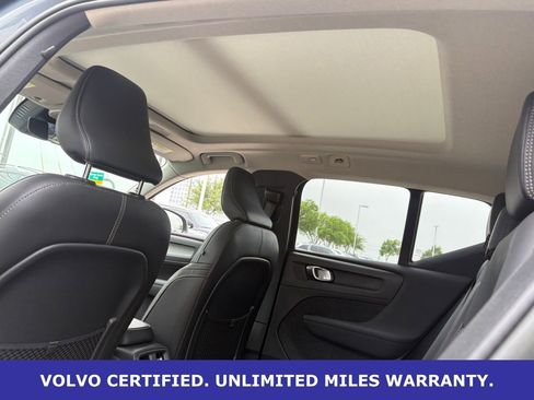 Certified 2023 Volvo XC40 B5 Plus AWD/4WD image 31