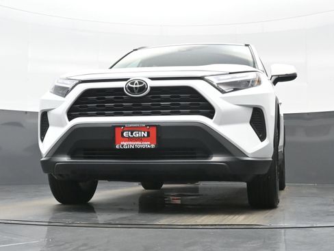 Used 2025 Toyota RAV4 XLE AWD/4WD image 27