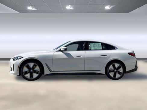 New 2026 BMW i4 eDrive40 w/ Premium Package RWD image 2