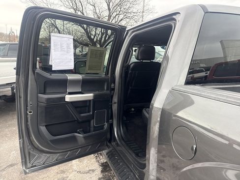 Used 2015 Ford F150 Lariat image 16