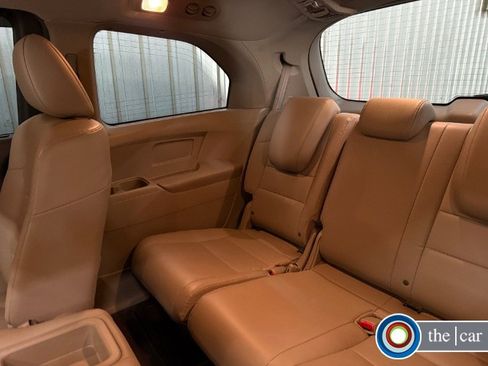 Used 2014 Honda Odyssey EX-L image 18
