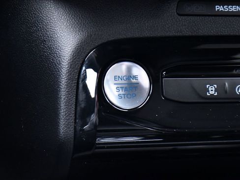 Used 2024 Ford Escape ST-Line w/ Tech Pack #1 AWD/4WD image 27
