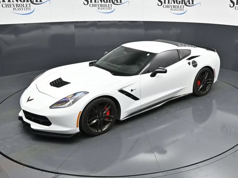 Used 2019 Chevrolet Corvette Stingray Coupe w/ Carbon Flash Badge Package RWD image 20