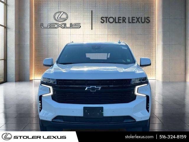 Used 2023 Chevrolet Suburban RST w/ Luxury Package AWD/4WD image 2