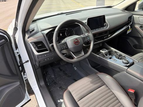 New 2026 Nissan Rogue SV AWD/4WD image 15