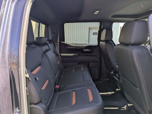 Certified 2022 GMC Sierra 1500 AT4 w/ AT4 Premium Package AWD/4WD image 35