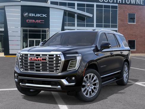 New 2026 GMC Yukon Denali w/ Sun & Power Step Package RWD image 39