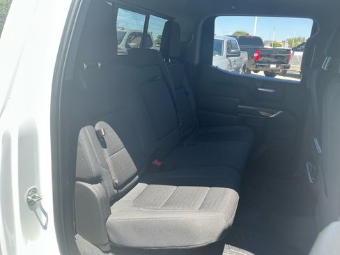 Used 2021 Chevrolet Silverado 1500 LT Trail Boss w/ Convenience Package II AWD/4WD image 18