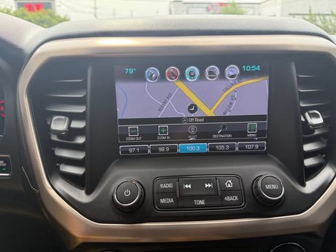 Used 2018 GMC Acadia Denali w/ Technology Package AWD/4WD image 19