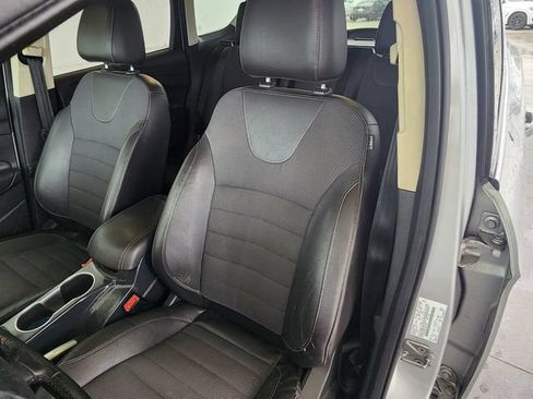 Used 2013 Ford Escape Titanium w/ Class II Trailer Tow Pkg FWD image 14