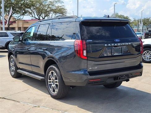 New 2025 Ford Expedition Active image 8