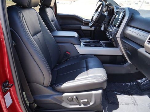 Used 2022 Ford F250 Lariat w/ Black Appearance Package AWD/4WD image 58