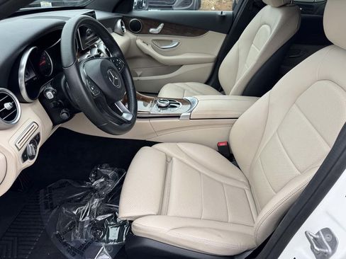 Used 2018 Mercedes-Benz C 300 Sedan w/ Premium Package image 26
