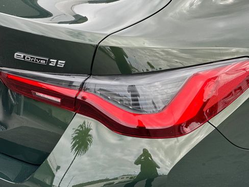 Used 2023 BMW i4 eDrive35 RWD image 26
