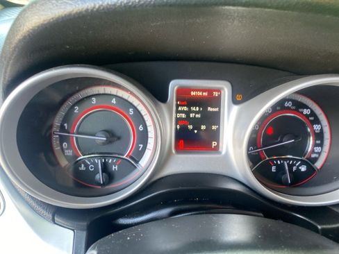 Used 2016 Dodge Journey SE w/ Flexible Seating Group FWD image 12