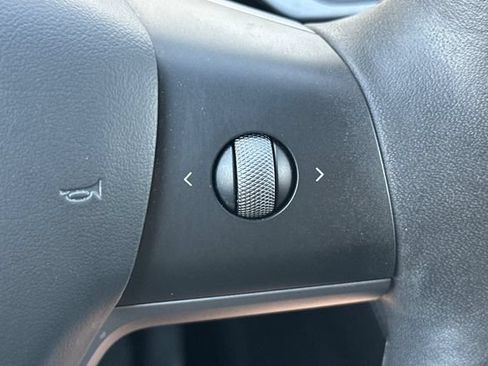 Used 2023 Tesla Model Y AWD image 26