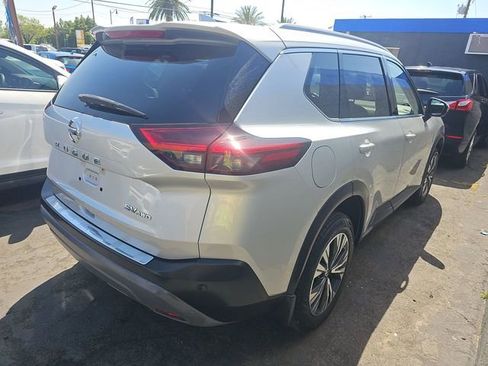 Used 2021 Nissan Rogue SV w/ Premium Package AWD/4WD image 3