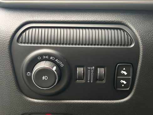 Used 2022 Jeep Wagoneer Series I w/ Convenience Group I image 31