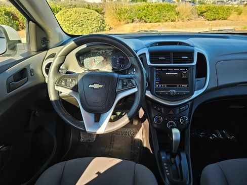 Used 2020 Chevrolet Sonic LT FWD image 23