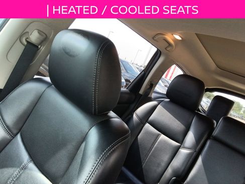 Used 2015 Nissan Pathfinder Platinum FWD image 16