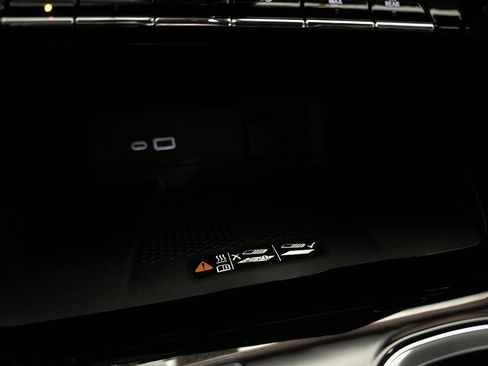 New 2026 Chevrolet Traverse LT w/ Enhanced Driving Package image 23