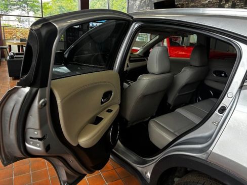 Used 2018 Honda HR-V EX-L image 26