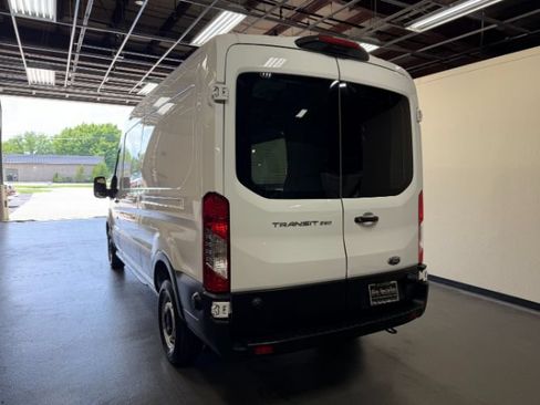 Used 2024 Ford Transit 250 148 Medium Roof w/ Load Area Protection Package RWD image 3