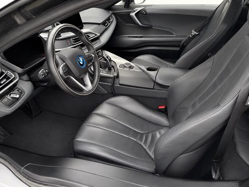 Used 2016 BMW i8 AWD/4WD image 2