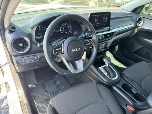 Used 2024 Kia Forte LXS FWD image 20