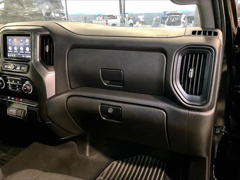 Used 2021 Chevrolet Silverado 1500 Custom Trail Boss AWD/4WD image 13