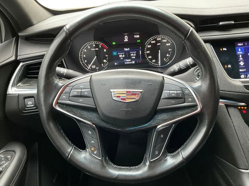 Used 2020 Cadillac XT5 Premium Luxury w/ LPO, Floor Liner Package image 15