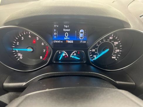 Used 2018 Ford Escape Titanium w/ Ford Safe & Smart Package AWD/4WD image 17