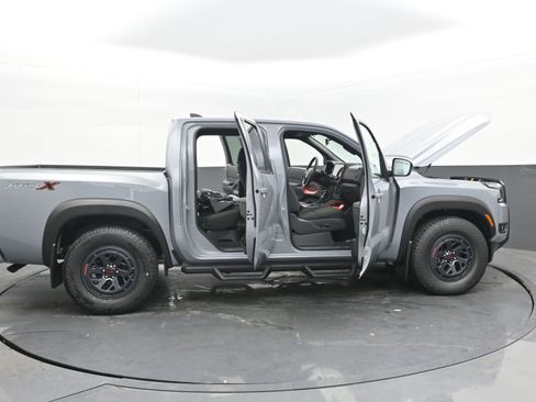 New 2025 Nissan Frontier Pro-X image 43