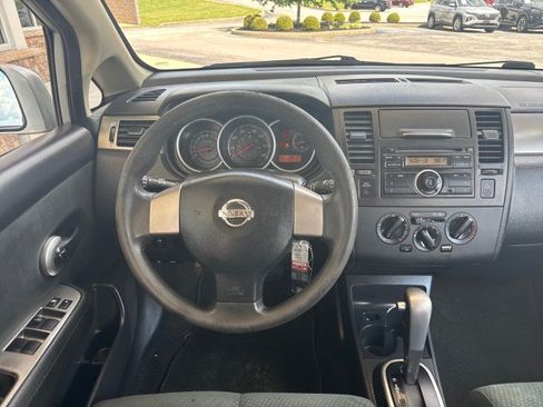 Used 2012 Nissan Versa 1.8 S FWD image 8