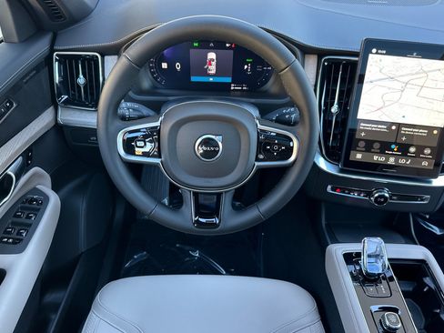 New 2026 Volvo XC90 T8 Plus image 12