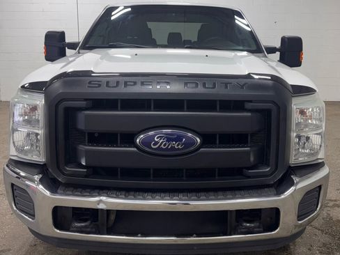Used 2016 Ford F250 XL w/ Power Equipment Group image 3