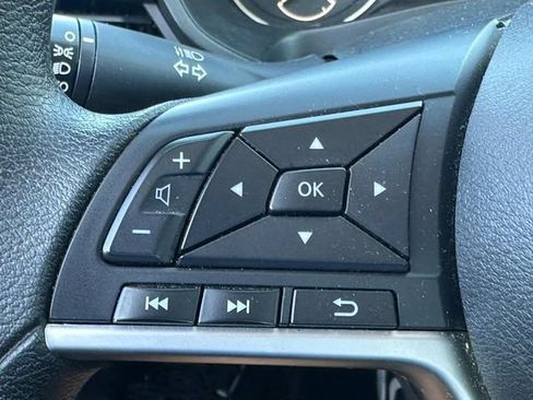 Used 2024 Nissan Altima 2.5 SV FWD image 22
