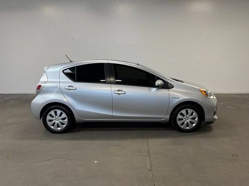 Used 2014 Toyota Prius C One FWD image 2