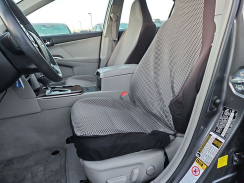 Used 2012 Toyota Camry XLE image 17