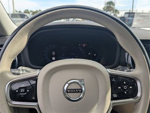 Used 2024 Volvo S60 B5 Plus image 28