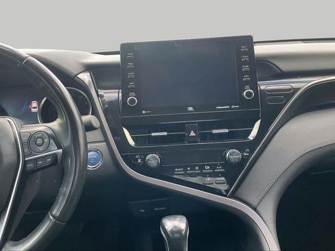 Used 2023 Toyota Camry XLE w/ Navigation Package FWD image 5
