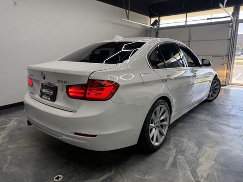 Used 2014 BMW 320i xDrive Sedan AWD/4WD image 3