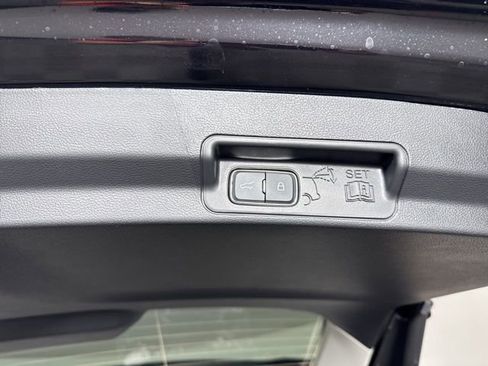 New 2026 Ford Explorer Active w/ Active Comfort Package image 28