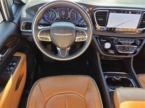 Used 2021 Chrysler Pacifica Pinnacle image 21