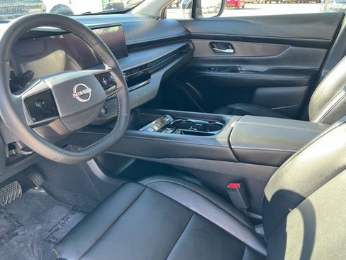 Certified 2025 Nissan Murano SV image 15