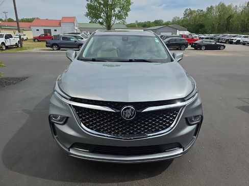 Used 2023 Buick Enclave Avenir FWD image 2