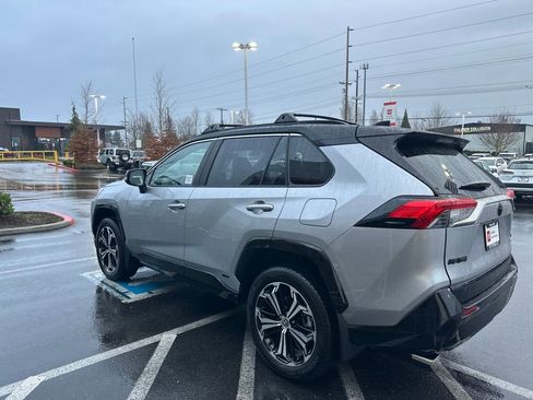 Certified 2025 Toyota RAV4 XSE image 5