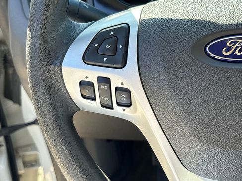 Used 2013 Ford Edge SE image 18