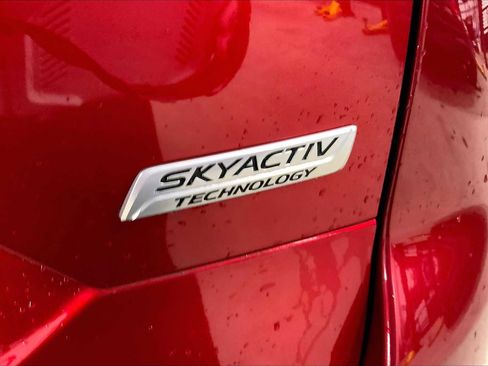 Used 2018 MAZDA CX-5 Touring w/ Preferred Equipment Package image 11